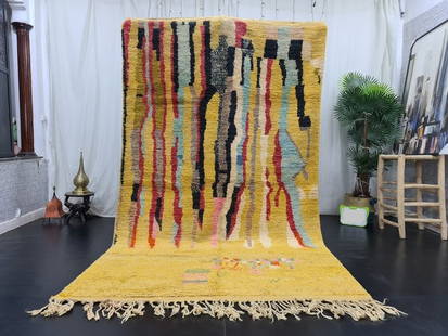 Authentic Handmade Moroccan Berber Wool Rug 8 x 5 Feet: Authentic Handmade Moroccan Berber Wool Rug 8 x 5 Feet Elevate your living space with this Authentic Handmade Moroccan Berber Wool Rug. Crafted by skilled local Berber women weavers in the