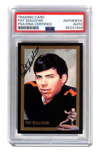 Pat Sullivan 1971 Auburn Tigers Autographed Football Card PSA/DNA: Pat Sullivan 1971 Auburn Tigers Autographed Football Card PSA/DNA This is an original autographed football card of Pat Sullivan, a prominent player for the Auburn Tigers. The card has been