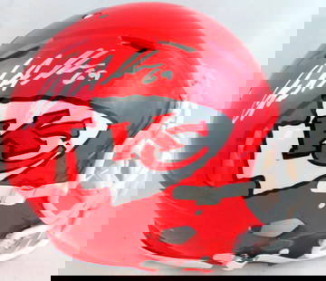 Jared Allen Signed KC Chiefs Speed Helmet Beckett Authenticated Silver: Jared Allen Signed KC Chiefs Speed Helmet Beckett Authenticated Silver This authentic Kansas City Chiefs speed helmet is autographed by former player Jared Allen, showcasing his signature in silver.