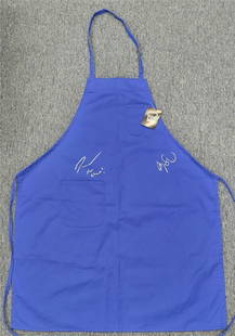 Jeremy Allen White Signed The Bear Apron with Beckett Authentication: Jeremy Allen White Signed The Bear Apron with Beckett Authentication This is an original apron signed by Jeremy Allen White, recognized from the show "The Bear." The autograph has been authenticated