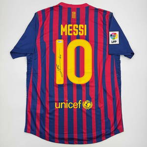 Authentic Lionel Messi Signed FC Barcelona Jersey Beckett COA