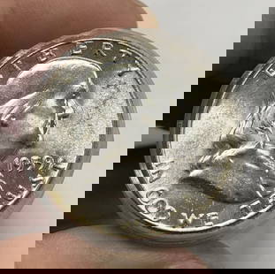 1959 Franklin Half Dollar Roll of 20 Uncirculated Silver Coins: 1959 Franklin Half Dollar Roll of 20 Uncirculated Silver Coins This roll contains 20 uncirculated 1959 Franklin Half Dollars, each with a denomination of 50 cents. These high-grade coins feature a