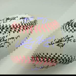 1982 St Louis Cardinals Signed MLB Baseball with JSA COA: 1982 St Louis Cardinals Signed MLB Baseball with JSA COA Celebrate the 1982 St. Louis Cardinals World Series Championship with this officially licensed Major League Baseball signed by the entire