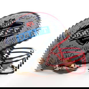 2010 NFL Draft Riddell Helmet 36 Signatures Rob Gronkowski PSA/DNA COA: 2010 NFL Draft Riddell Helmet 36 Signatures Rob Gronkowski PSA/DNA COA This authentic 2010 NFL Draft helmet is a remarkable collectible featuring the signatures of thirty-six players from that