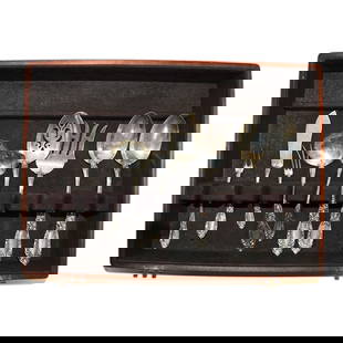 Reed and Barton Georgian Rose Sterling Silver Serving Set: Reed and Barton Georgian Rose Sterling Silver Serving Set Enhance your dining experience with this exquisite set of Georgian Rose serving pieces by Reed and Barton. Crafted from high-quality sterling
