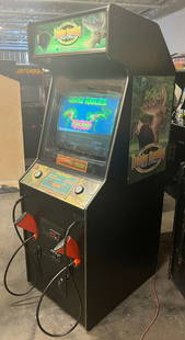 Rare Sammy USA 2003 Trophy Hunting Arcade Machine 2 Player Shooting Game: Rare Sammy USA 2003 Trophy Hunting Arcade Machine 2 Player Shooting Game Experience the thrill of the hunt with the TROPHY HUNTING Arcade Machine by SAMMY USA, a classic 2-player shooting game from