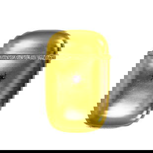 Antique 14K Yellow Gold Match Case with Ruby 2 5/8 x 1 5/8 in: Antique 14K Yellow Gold Match Case with Ruby 2 5/8 x 1 5/8 in This exquisite antique match case is crafted from 14K yellow gold and features a stunning round brilliant cut ruby weighing .30 carats,