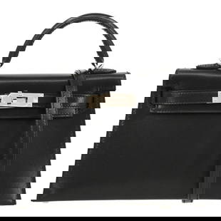 Hermes Mini Kelly 20 Handbag Black Box Calf Leather 2way Sellier: Hermes Mini Kelly 20 Handbag Black Box Calf Leather 2way Sellier Introducing the exquisite Hermes Mini Kelly 20 Handbag, crafted from luxurious black box calf leather. This stylish 2-way sellier handb
