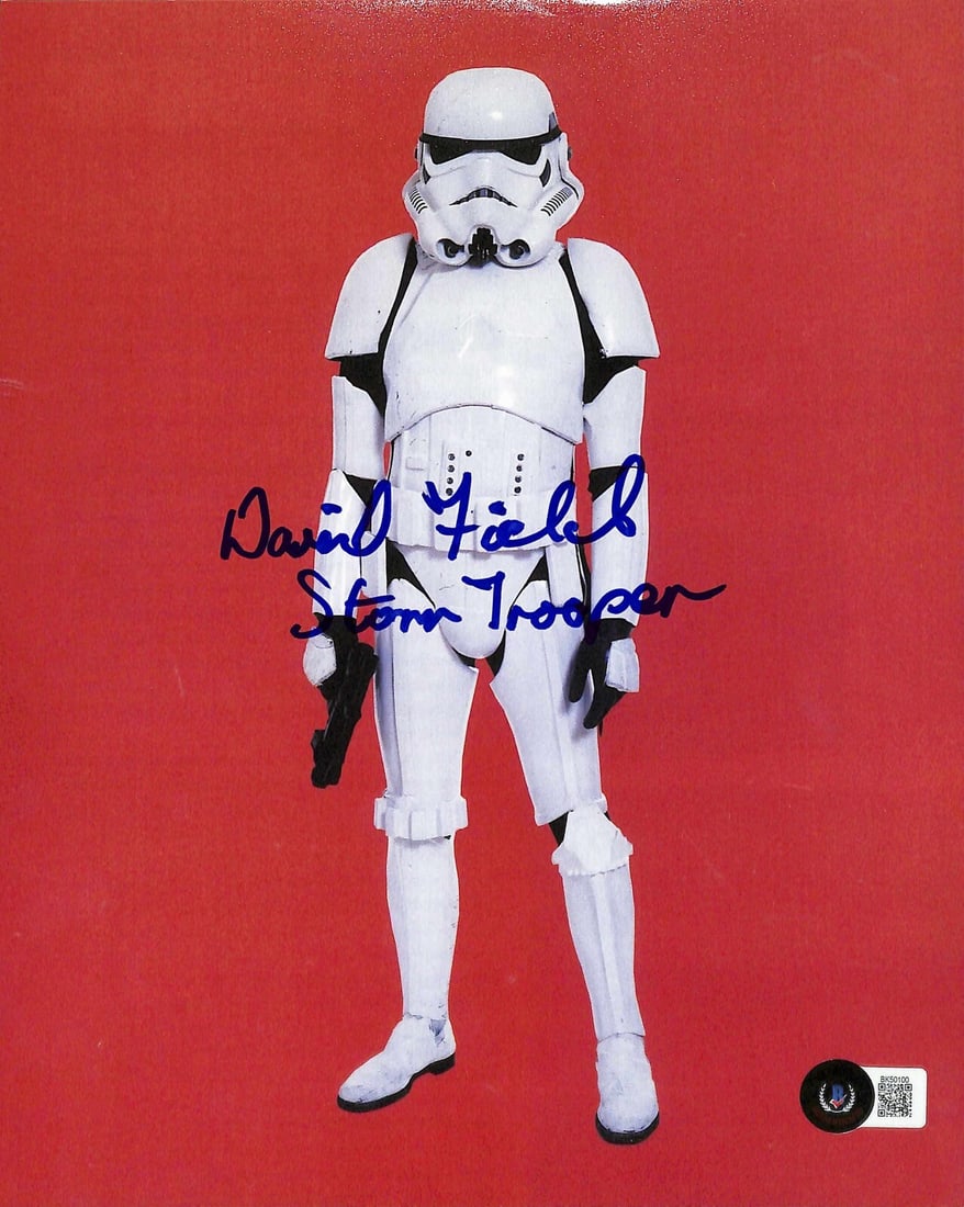 David Field Signed Stormtrooper 8x10 Photo Star Wars ANH Beckett Certified: David Field Signed Stormtrooper 8x10 Photo Star Wars ANH Beckett Certified This remarkable 8x10 photograph features David Field, known for his role as a Stormtrooper in Star Wars: A New Hope, who has 