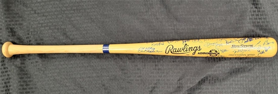 Over 30 HOF Player Signed Baseball Bat with JSA Auth Maddux Dawson Biggio Bagwell: Over 30 HOF Player Signed Baseball Bat with JSA Auth Maddux Dawson Biggio Bagwell This is an original baseball bat signed by a collection of over 30 Hall of Fame players and stars, including notable a