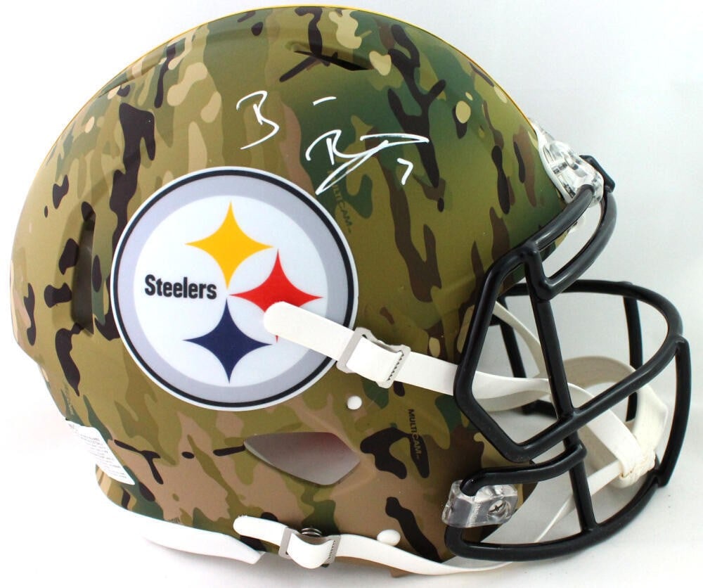 Ben Roethlisberger Signed Steelers Camo Full Size Helmet Fanatics Auth: Ben Roethlisberger Signed Steelers Camo Full Size Helmet Fanatics Auth This authentic full-size camo helmet, featuring the signature of Ben Roethlisberger, showcases a unique design perfect for any Pi