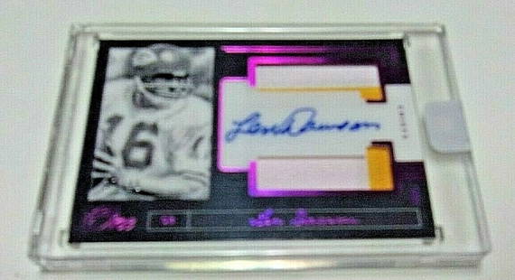LEN DAWSON 2018 Panini One Purple Game-Used Dual Jersey Auto 02/25: LEN DAWSON 2018 Panini One Purple Game-Used Dual Jersey Auto 02/25 This is a rare 2018 Panini One Purple game-used dual jersey autographed card of LEN DAWSON, numbered 02/25. A significant
