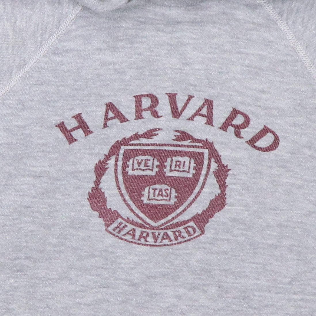 Vintage 1970s Harvard Champion Blue Bar Hoodie Gray: Vintage 1970s Harvard Champion Blue Bar Hoodie Gray This original vintage 1970s Harvard Champion Blue Bar Hoodie is a true classic, not a modern reproduction. Featuring a stylish gray color, this hood