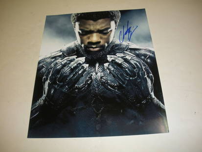 Chadwick Boseman Signed Black Panther 8x10 Photo with COA: Chadwick Boseman Signed Black Panther 8x10 Photo with COA This is an original signed 8x10 photograph of Chadwick Boseman, the acclaimed actor known for his role as Black Panther. The photograph comes