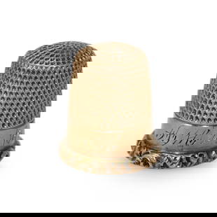 14K Yellow Gold Antique Thimble 17mm x 14mm 3.2g: 14K Yellow Gold Antique Thimble 17mm x 14mm 3.2g This exquisite antique thumb thimble is crafted from 14K yellow gold, showcasing a timeless design that embodies both functionality and elegance. Weigh