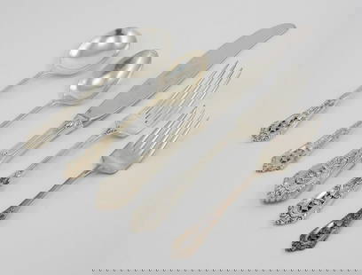 Wallace Rose Point Sterling Silver 5 Piece Flatware Set 1900-1940: Wallace Rose Point Sterling Silver 5 Piece Flatware Set 1900-1940 Enhance your dining experience with this exquisite Rose Point by Wallace Sterling Silver 5 Piece Flatware Set, a classic piece crafted