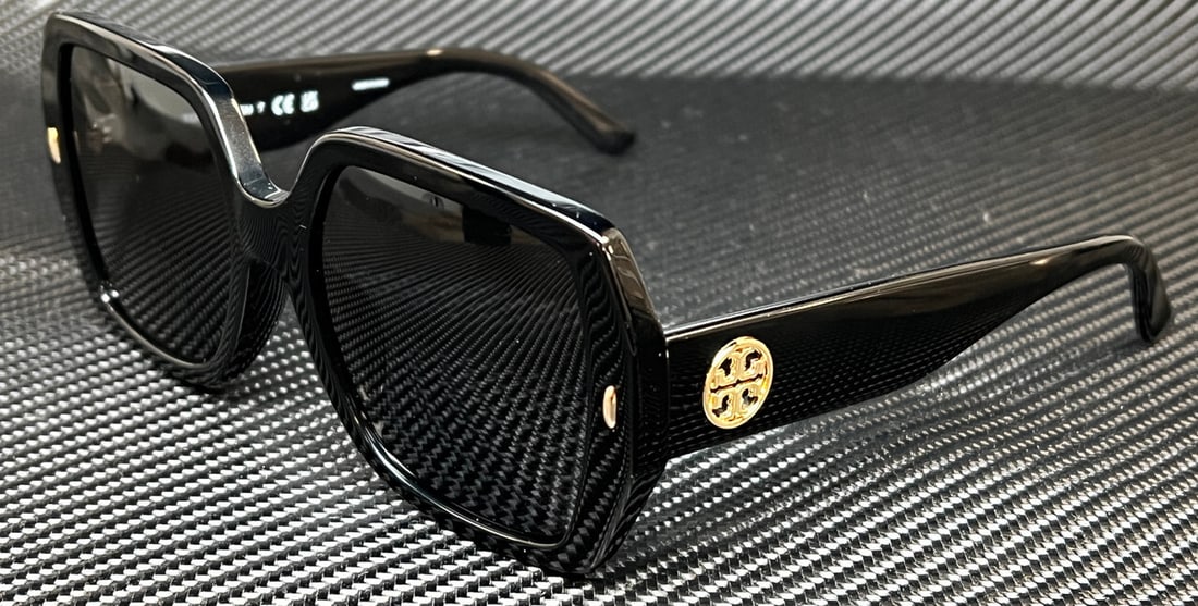 Tory Burch TY7191U Women's Black 54mm Sunglasses: Tory Burch TY7191U Women's Black 54mm Sunglasses Discover the elegance of Tory Burch TY7191U sunglasses featuring a stylish black frame. These women's sunglasses are perfect for adding a chic touch to