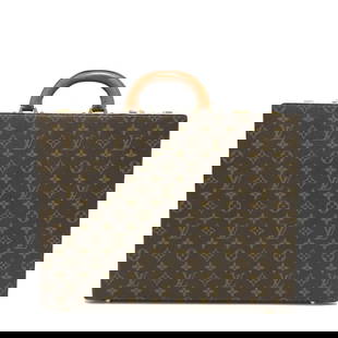 Louis Vuitton M53124 Monogram Briefcase Brown 42.5x32.5cm Women's Luxury Bag: Louis Vuitton M53124 Monogram Briefcase Brown 42.5x32.5cm Women's Luxury Bag Elevate your professional style with this Louis Vuitton M53124 Monogram Briefcase. Crafted with a sophisticated brown exter