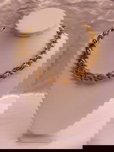 Stunning 18K Yellow Gold Diamond Necklace 1.45 ct Signed 161.2g: Stunning 18K Yellow Gold Diamond Necklace 1.45 ct Signed 161.2g This exquisite 18K yellow gold diamond necklace showcases exceptional craftsmanship and design. It features a stunning array of full-cut