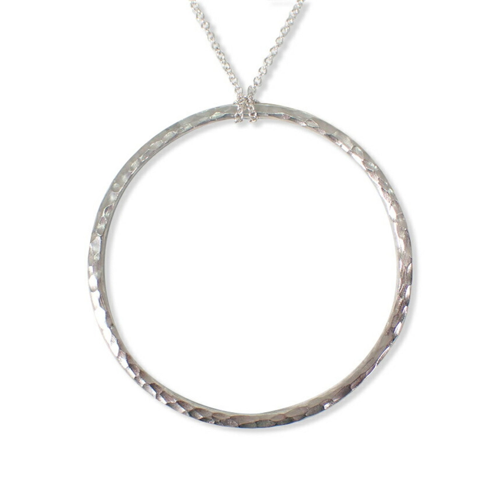 Tiffany Paloma Picasso Circle Pendant Necklace in Sterling Silver 925: Tiffany Paloma Picasso Circle Pendant Necklace in Sterling Silver 925 This exquisite Tiffany necklace features a stunning Paloma Picasso Circle Pendant, crafted from high-quality sterling silver 925. 