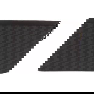 Louis Vuitton Damier Graphite Pochette Voyage MM N41696 Handbag: Louis Vuitton Damier Graphite Pochette Voyage MM N41696 Handbag Introducing the Louis Vuitton Damier Graphite Pochette Voyage MM N41696, a sophisticated handbag designed with elegance in mind. Crafted