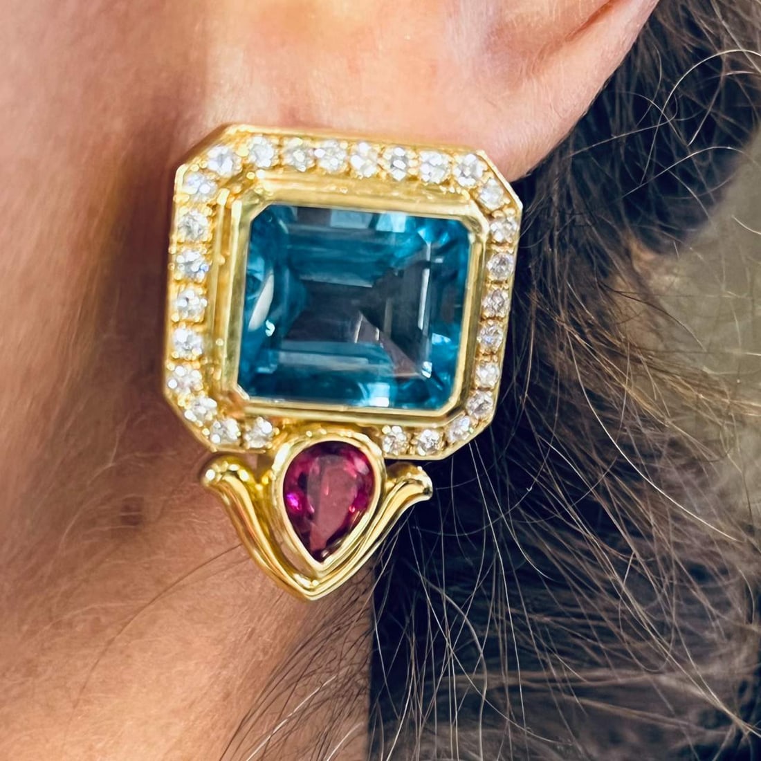 18K Yellow Gold Earrings with Blue Topaz Pink Tourmaline and Diamonds 1.25 inches: 18K Yellow Gold Earrings with Blue Topaz Pink Tourmaline and Diamonds 1.25 inches Elevate your style with these stunning 18K Yellow Gold Topaz & Tourmaline Earrings. Expertly crafted in 18K yellow gol