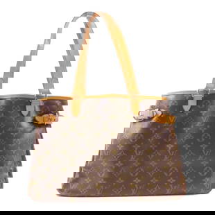 LOUIS VUITTON Batignolles Horizontal Shoulder Bag M51154 Monogram Brown: LOUIS VUITTON Batignolles Horizontal Shoulder Bag M51154 Monogram Brown This elegant LOUIS VUITTON Batignolles Horizontal Shoulder Bag (M51154) features a stylish brown monogram design crafted from du