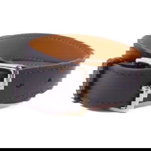 HERMES Etriviere Black Evercolor Leather Bracelet Bangle: HERMES Etriviere Black Evercolor Leather Bracelet Bangle This elegant HERMES Etriviere Bracelet Bangle is crafted from premium black Evercolor leather, offering a luxurious touch to any outfit. Design