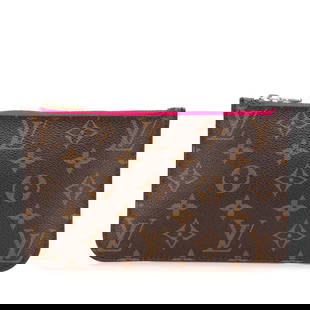 Louis Vuitton Monogram Neverfull Pouch Classic Canvas Brown: Louis Vuitton Monogram Neverfull Pouch Classic Canvas Brown Introducing the Louis Vuitton Monogram Neverfull Pouch, a stylish accessory crafted from durable monogram canvas. This pouch features a top