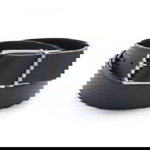 Bally Black Leather Men's Belt Model 6304552 113cm - 123cm: Bally Black Leather Men's Belt Model 6304552 113cm - 123cm This stylish Bally standard belt is crafted from high-quality leather and designed specifically for men. It features a classic black color th