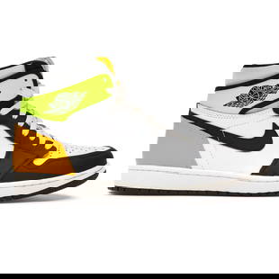 Authentic Jordan 1 Retro High Sneakers White Black Volt University Gold: Authentic Jordan 1 Retro High Sneakers White Black Volt University Gold Authentic Jordan 1 Retro High White Black Volt University Gold. This item is brand new and in unworn condition. Designed with a