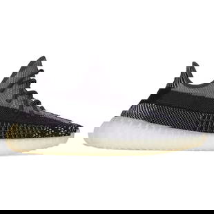 adidas Yeezy Boost 350 V2 Carbon Sneakers Authentic Unworn: adidas Yeezy Boost 350 V2 Carbon Sneakers Authentic Unworn Experience the perfect blend of style and comfort with the authentic adidas Yeezy Boost 350 V2 Carbon. This sneaker is brand new and unworn,