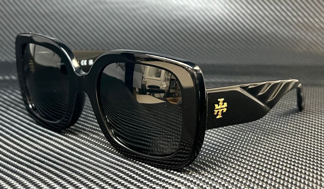 Tory Burch TY7179U Butterfly Sunglasses Black Gray UV400: Tory Burch TY7179U Butterfly Sunglasses Black Gray UV400 Elevate your style with these Tory Burch TY7179U sunglasses, featuring a chic butterfly design. Crafted from durable plastic acetate, these sun