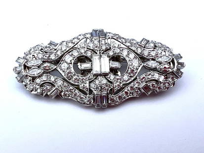 French Art Deco 4ct Diamond Platinum Double Clip Brooch: French Art Deco 4ct Diamond Platinum Double Clip Brooch Presenting a stunning original French Art Deco double clip brooch crafted in platinum. This exquisite piece features baguette, marquise, and tra