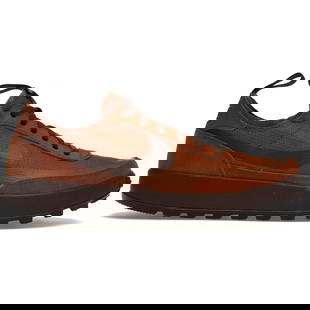 Authentic NikeCraft General Purpose Tom Sachs Shoes Brown: Authentic NikeCraft General Purpose Tom Sachs Shoes Brown Discover the authentic NikeCraft General Purpose Tom Sachs in a rich brown hue. This stylish footwear is brand new and in unworn condition, en