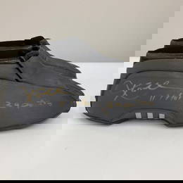 Kobe Bryant Signed Adidas Kobe II Sneakers Size 14 Game-Used Photomatched