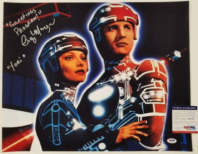 Cindy Morgan Signed 16x20 Photo Yori TRON PSA/DNA COA: Cindy Morgan Signed 16x20 Photo Yori TRON PSA/DNA COA This original 16x20 photograph features Cindy Morgan's signature, capturing her iconic role as Yori in the classic film TRON. It is a collectible