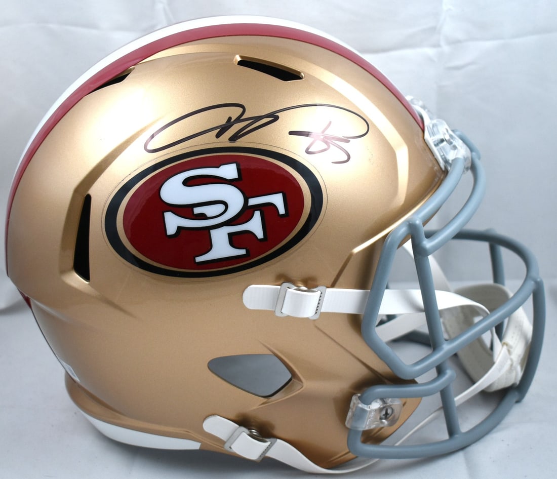 Vernon Davis Signed 49ers Full-Size Speed Helmet Beckett Authenticated: Vernon Davis Signed 49ers Full-Size Speed Helmet Beckett Authenticated This is a full-size speed helmet autographed by Vernon Davis, a former player for the San Francisco 49ers. The helmet is an origi