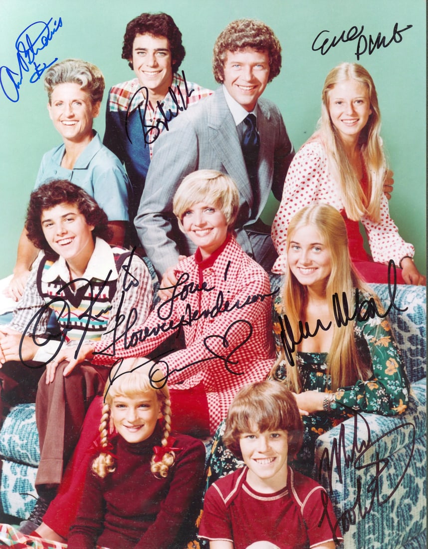 The Brady Bunch Signed 11x14 Photo by 8 Cast Members JSA Authenticated: The Brady Bunch Signed 11x14 Photo by 8 Cast Members JSA Authenticated This original 11x14 photograph, featuring beloved cast members from 'The Brady Bunch', is a must-have for fans of the iconic seri