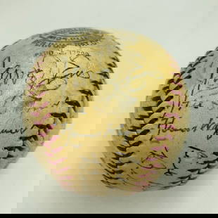 1939 Pittsburgh Pirates Signed Baseball 6 Hall of Famers JSA Authenticated: 1939 Pittsburgh Pirates Signed Baseball 6 Hall of Famers JSA Authenticated This is a remarkable 1939 Pittsburgh Pirates team signed baseball featuring the autographs of six Hall of Famers, including t