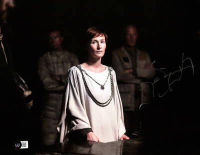 Genevieve O'Reilly Signed Mon Mothma Photo 11x14 Beckett Authenticated: Genevieve O'Reilly Signed Mon Mothma Photo 11x14 Beckett Authenticated This autographed 11x14 photograph features Genevieve O'Reilly, known for her role as Mon Mothma in Star Wars Rogue One. The signa