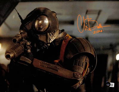 Chris Bartlett Q9-0 Signed 11x14 Star Wars Photo Beckett Certified: Chris Bartlett Q9-0 Signed 11x14 Star Wars Photo Beckett Certified This impressive 11x14 photograph features Chris Bartlett's signature as Q9-0 from the acclaimed live-action TV series Star Wars: The
