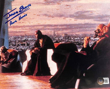 Jerome Blake Rune Haako Signed 8x10 Star Wars Photo Beckett Authenticated: Jerome Blake Rune Haako Signed 8x10 Star Wars Photo Beckett Authenticated Capture a piece of cinematic history with this autographed 8x10 photograph of Jerome Blake as Rune Haako from Star Wars: Episo