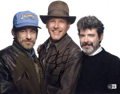 Steven Spielberg Autographed 11x14 Photo Indiana Jones Beckett Authenticated: Steven Spielberg Autographed 11x14 Photo Indiana Jones Beckett Authenticated This striking 11X14 photograph features the iconic Steven Spielberg, renowned director of the Indiana Jones series. The pho