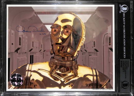 Anthony Daniels C-3PO Signed 8x10 Photo Beckett Authenticated Mint: Anthony Daniels C-3PO Signed 8x10 Photo Beckett Authenticated Mint This autographed 8x10 photograph features Anthony Daniels, famously known for his portrayal of C-3PO in Star Wars: A New Hope. The ph
