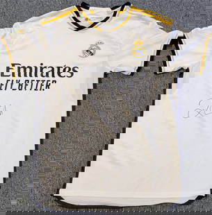 Rodrygo Signed Real Madrid Jersey with Beckett Authentication: Rodrygo Signed Real Madrid Jersey with Beckett Authentication Celebrate your passion for soccer with this authentic Rodrygo signed Real Madrid jersey. This original jersey features the autograph of