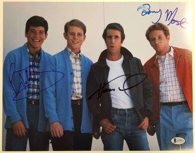 HAPPY DAYS Cast Signed 11x14 Photo 3 Signatures Beckett COA: HAPPY DAYS Cast Signed 11x14 Photo 3 Signatures Beckett COA This item features a signed 11x14 photo of the cast from the beloved show 'HAPPY DAYS'. The photograph is an original piece and comes pre-ow