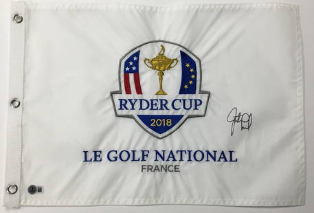 Justin Leonard Signed 2018 Ryder Cup Flag Beckett Authenticated BR77401: Justin Leonard Signed 2018 Ryder Cup Flag Beckett Authenticated BR77401 This is an official 2018 Ryder Cup Le Golf National pin flag, signed by PGA star Justin Leonard. The autograph has been