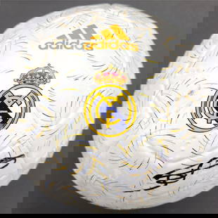 Karim Benzema Autographed Adidas Real Madrid Soccer Ball BAS Certified: Karim Benzema Autographed Adidas Real Madrid Soccer Ball BAS Certified This authentic Adidas soccer ball features the signature of renowned player Karim Benzema, a key member of the Real Madrid