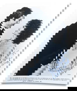 Natalie Wood Signed 8X10 Photo PSA/DNA Authenticated: Natalie Wood Signed 8X10 Photo PSA/DNA Authenticated This is an original 8x10 photograph of Natalie Wood, famously autographed and authenticated by Professional Sports Authenticator (PSA/DNA). The pho